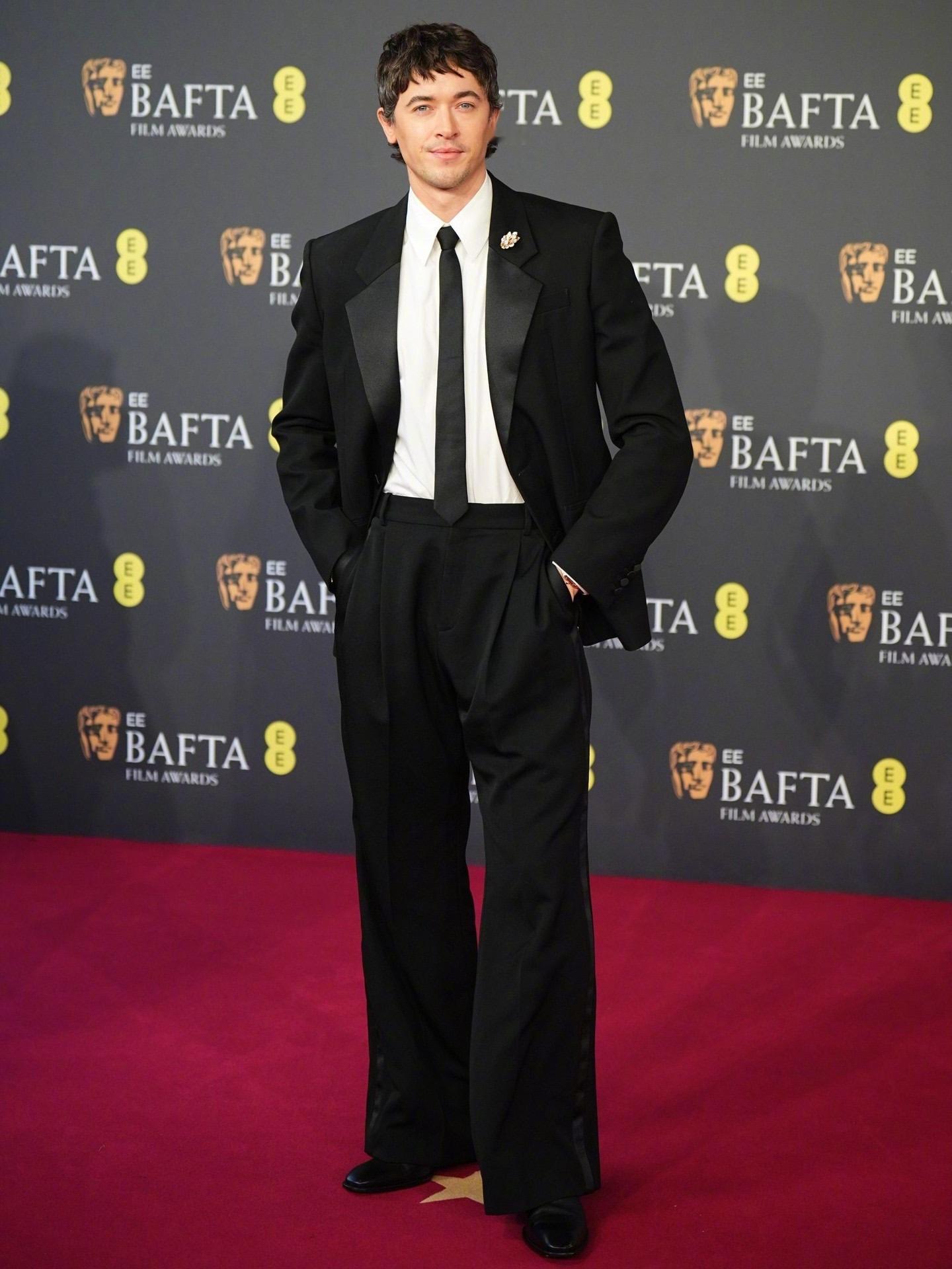 出席第79届英国电影学院奖颁奖典礼的：CillianMurphy、莱昂纳多、J