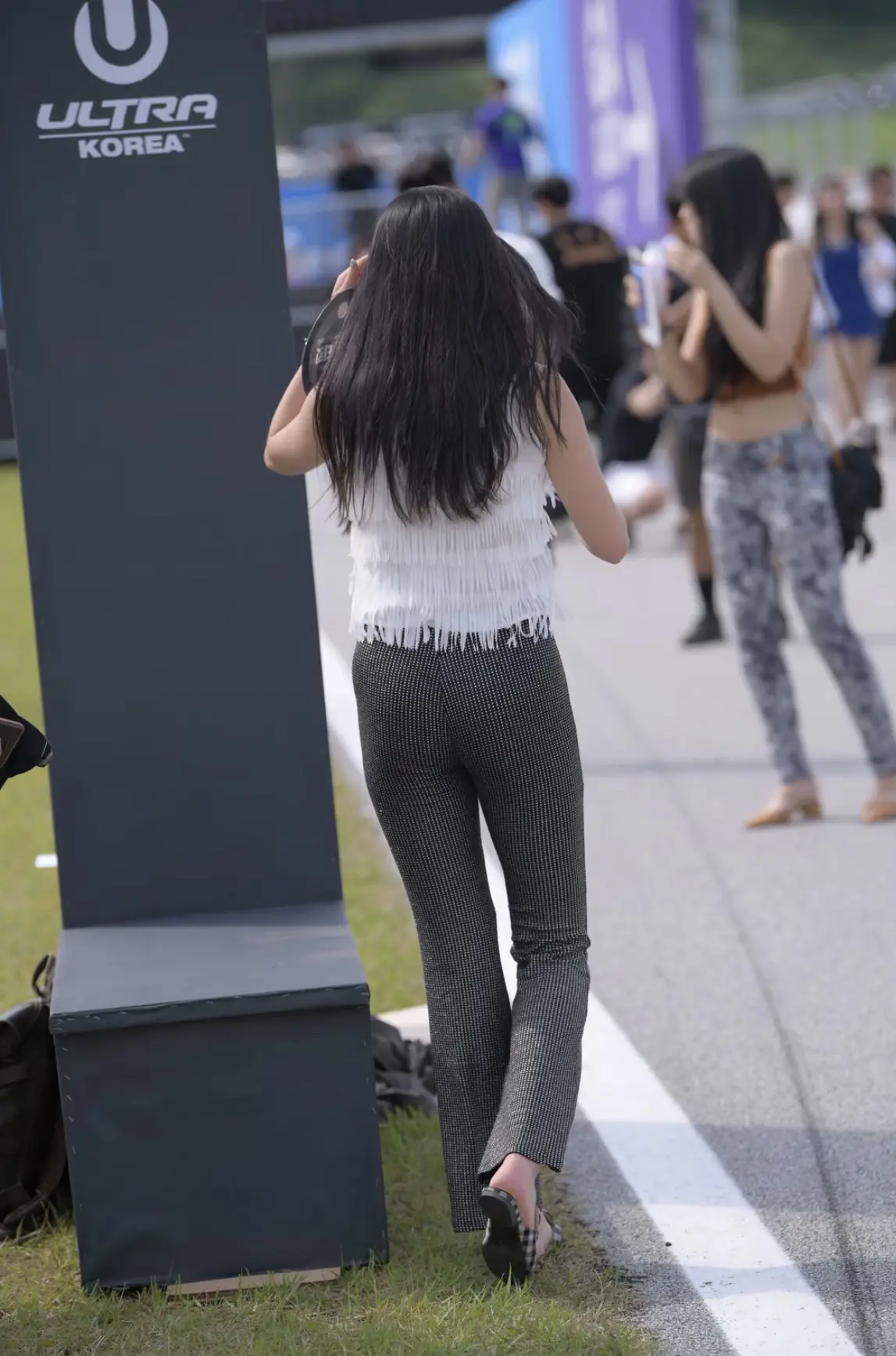 人和人刚认识的时候最好，既虚伪又热情，既新鲜又浪漫。后来，我们都拿出真...