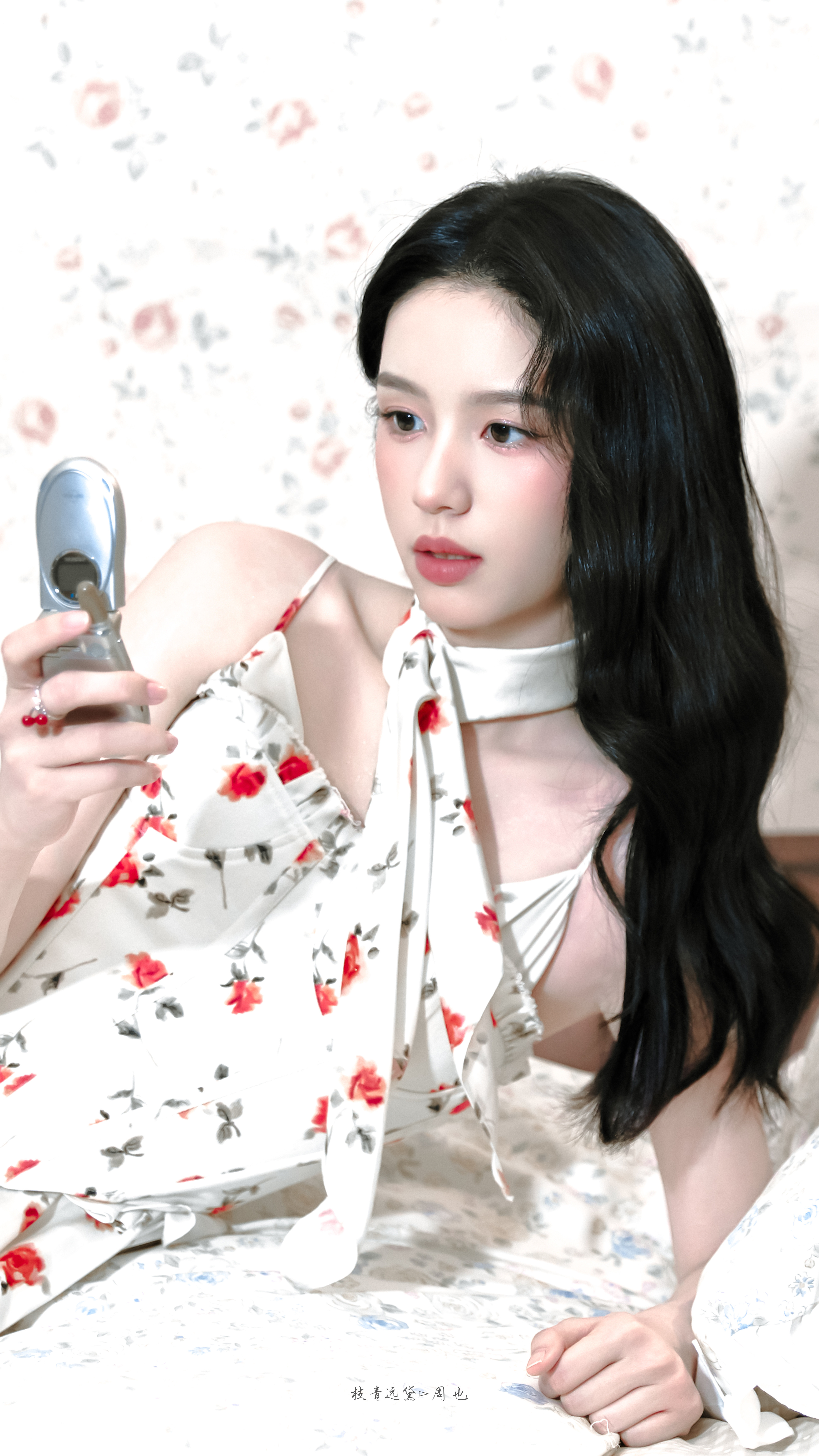 周也/🧊周也翟潇闻cha了浴室摇转场