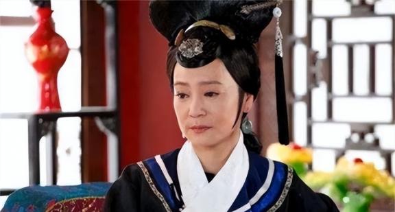 野史：1722年，44岁雍正登基，正要跪拜母亲，母亲却说：“你当皇帝，和我有什么
