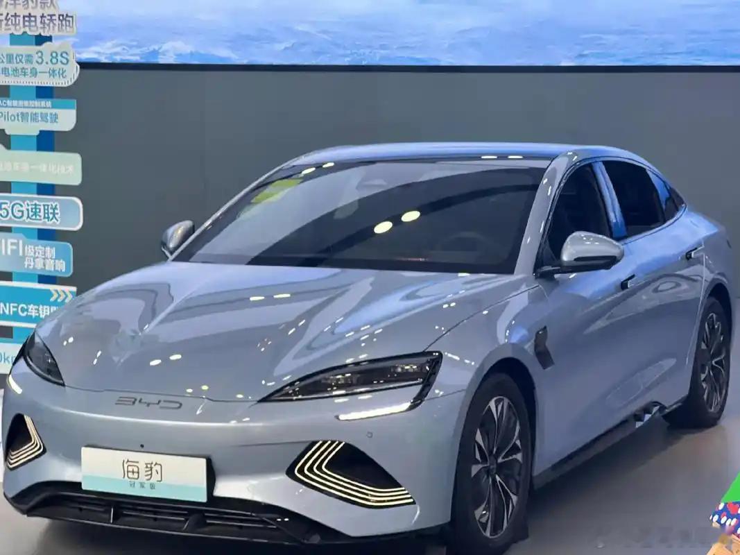 不知道各位发现了没，国内被吐槽的厉害的比亚迪的设计不少在国外被高度认可，并且有些