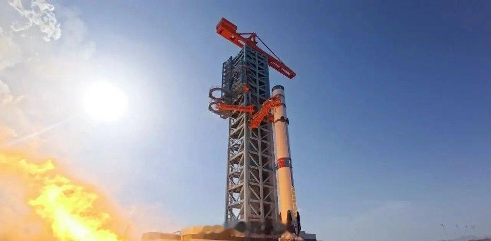 今天早晨7点45，朱雀三，在酒泉东风商业航天创新试验区发射，我现在激动的辗转反侧