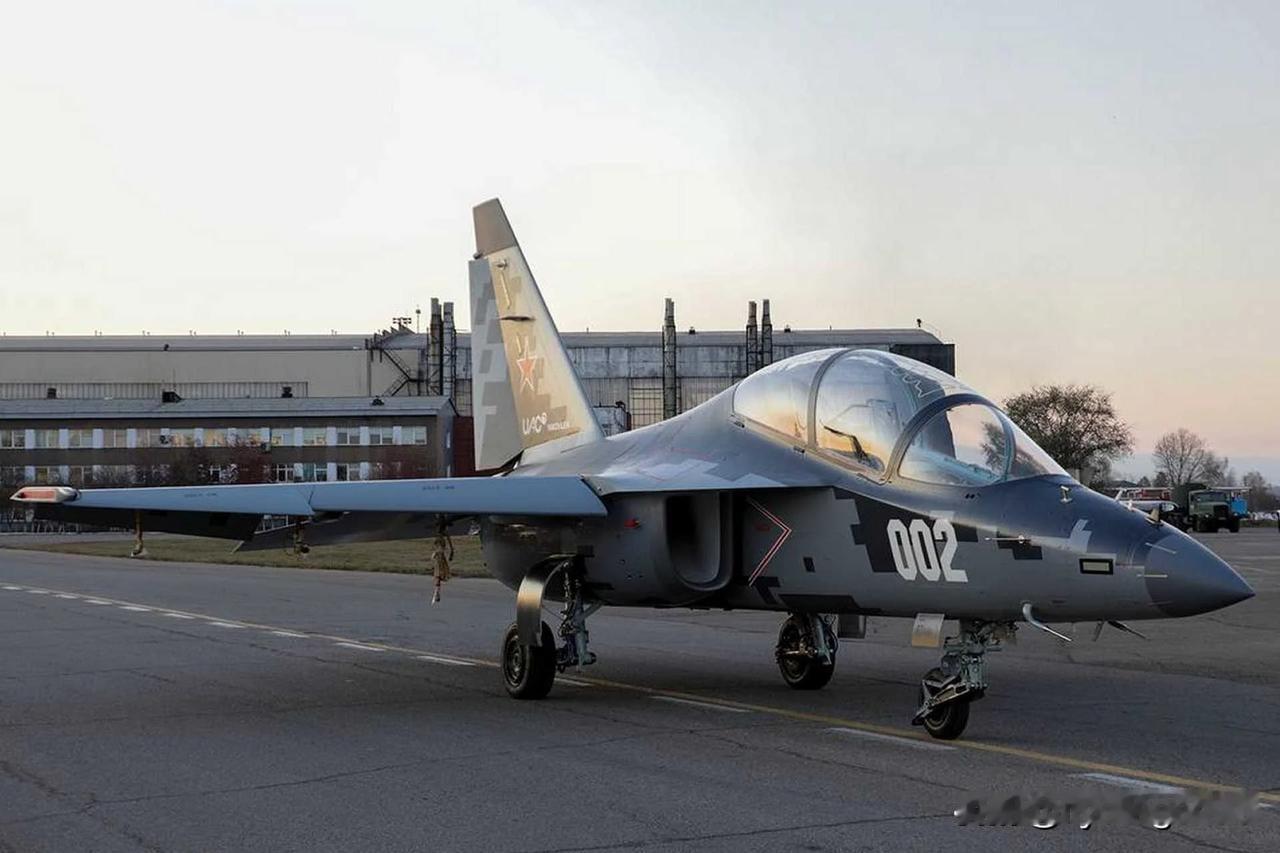 ✈️🇻🇳越南将成为俄罗斯新型Yak-130M轻型战斗机的首个海外客户。