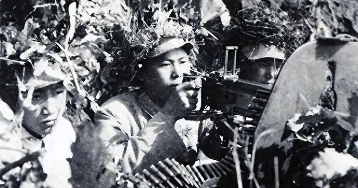 朱德怒斥：55年授衔不能没他！志愿军军长回乡种地却获中将殊荣