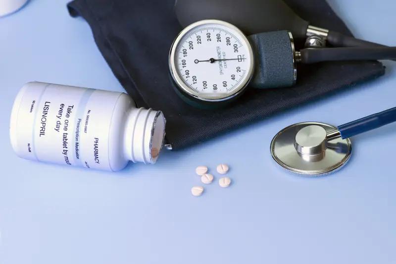 40多岁的教师，很多人已经患上各种慢性病。义务教育阶段教师有多难，看看他们的身