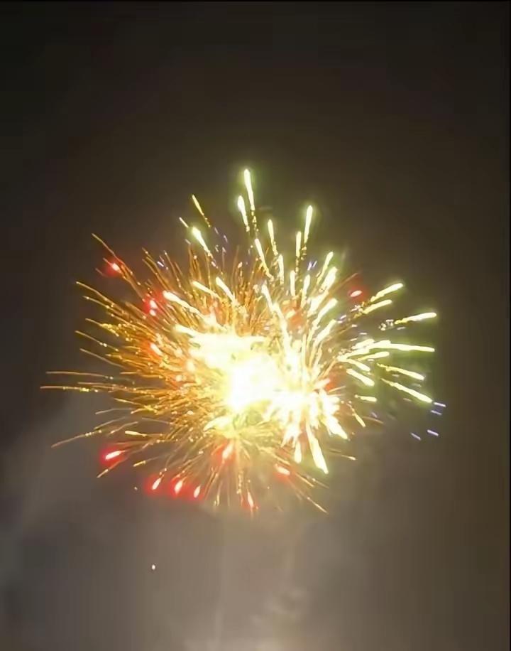 一位妻子在离婚时对老公说了这样一番话："嫁给你那年，我没藏心眼，不会算计，更不曾