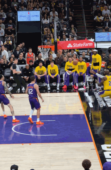 这球帅！背传球的侧回旋！湖人vs太阳