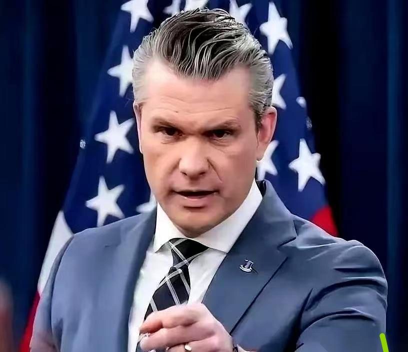 美军基地，刚出了个让所有士兵脊背发凉的命令。国防部长直接宣布：从现在起，所有士