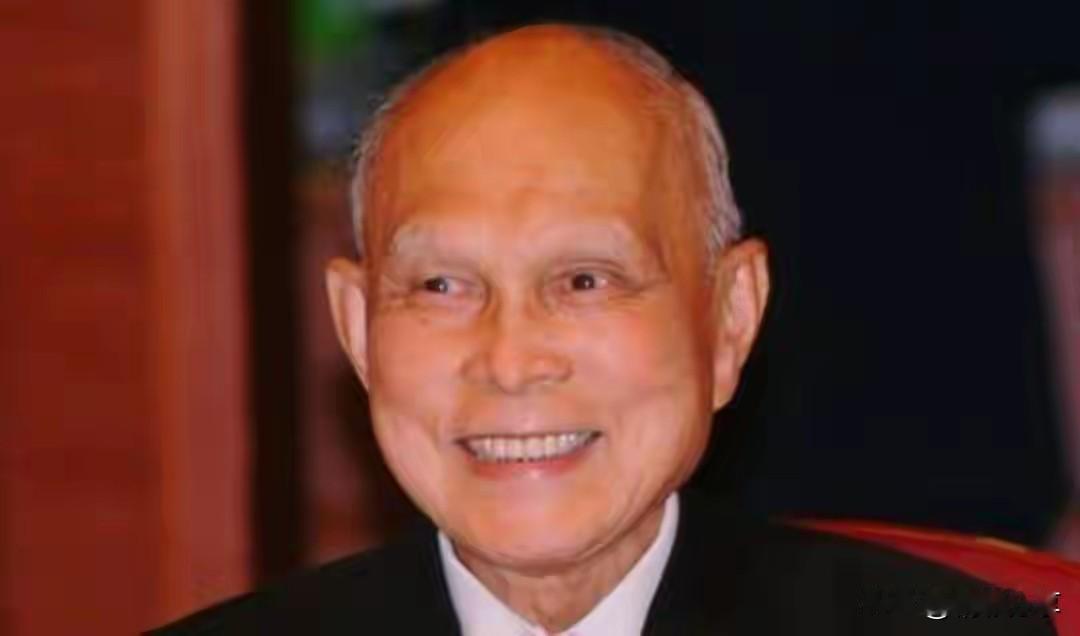 为什么霍英东是香港悍匪张子强不敢打主意的商人，死后国葬，内地香港降半旗致哀的含金