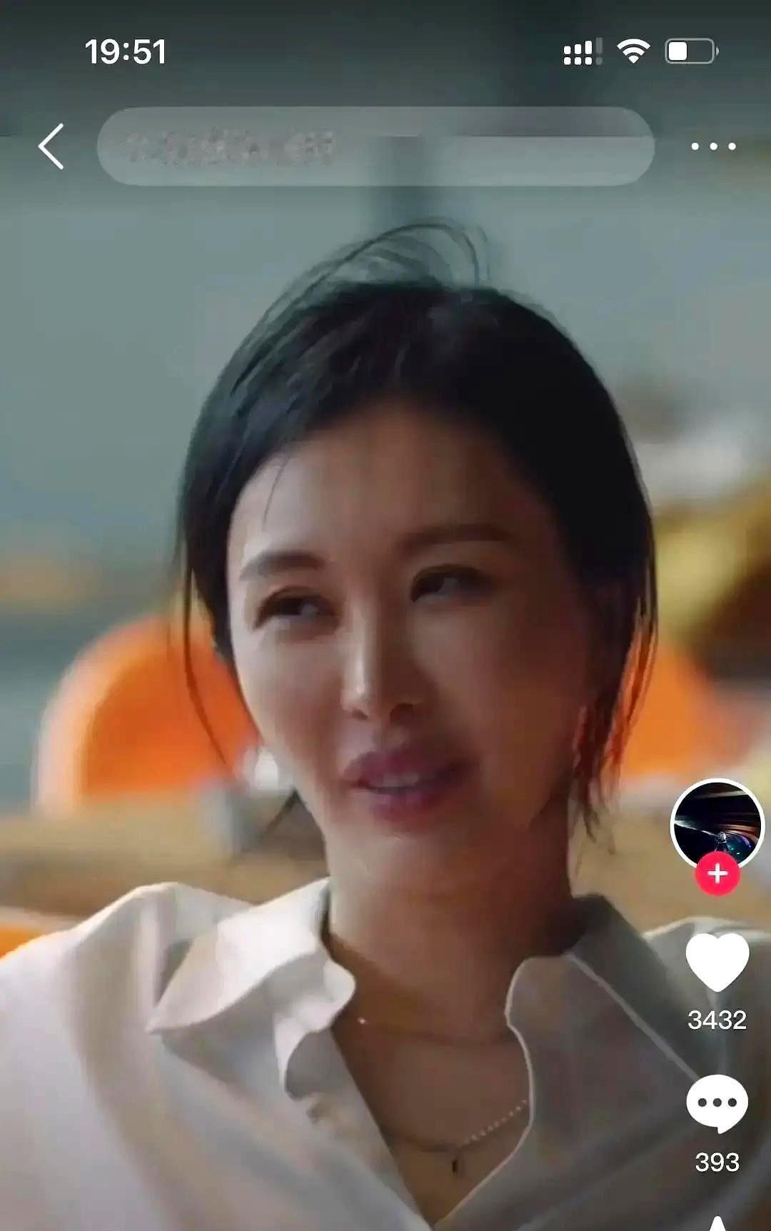 72岁的王石还在谈社会责任，他42岁的前女友田朴珺，却已悄然成了女性导师。这反