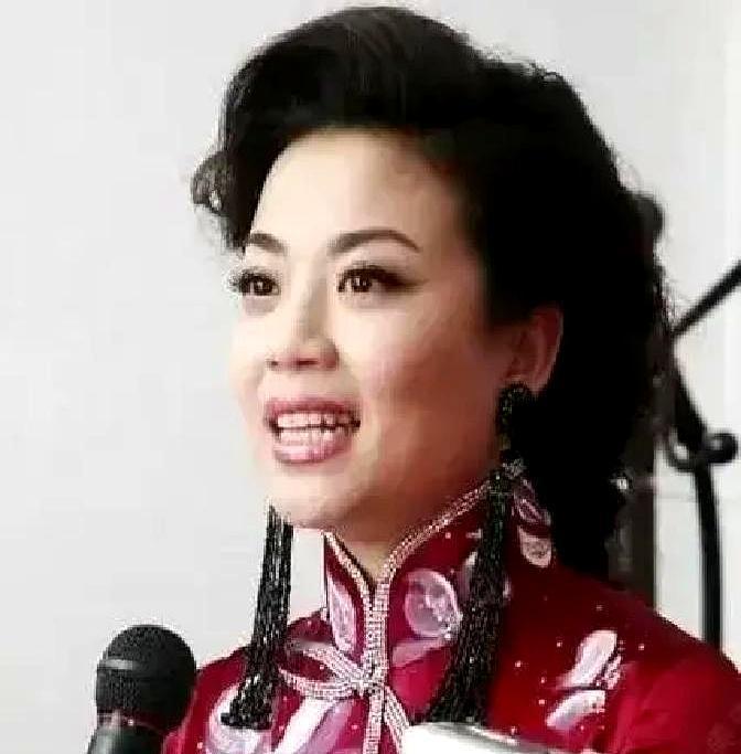 57岁张也的遗嘱里，给65岁的吕继宏留了一个房间。你听过这种友情吗？炖好三杯