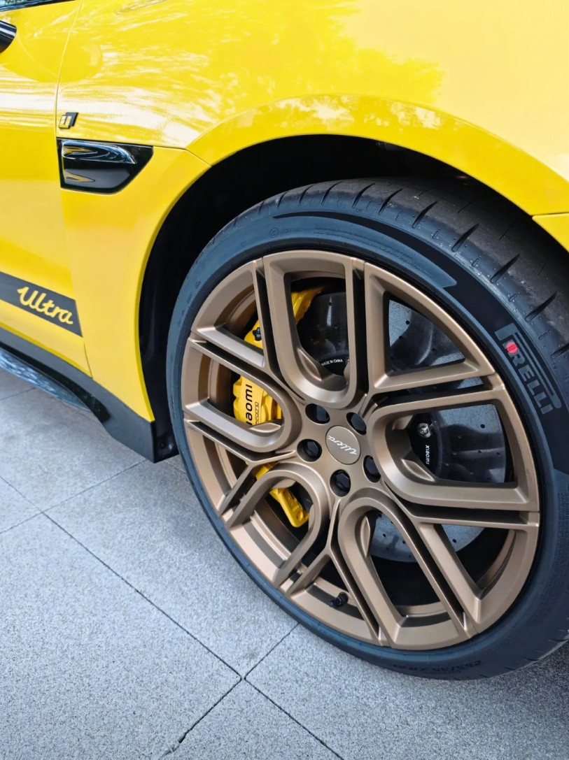 林斌喜提小米SU7Ultra1、小米高管这是接连提小米SU7Ultra，这