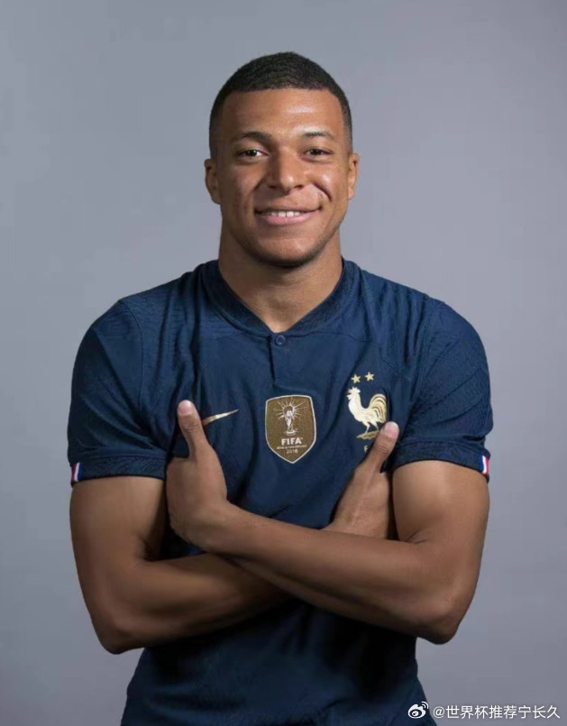 本泽马，姆巴佩和亨利这三人究竟谁更强？本泽马金球奖得主、5欧冠、4西甲、世俱杯等