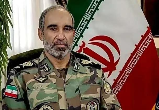 伊朗司令传来新消息！4月18日，伊朗陆军司令贾汉沙希直接放出一枚重磅炸弹：美军