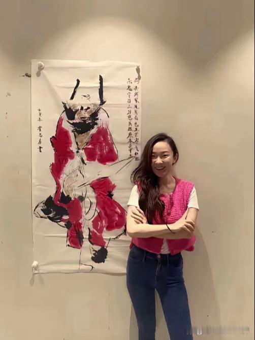 霍思燕颜值与才华双双在线，气质温婉灵动，美貌出众又满腹才情，魅力十足。