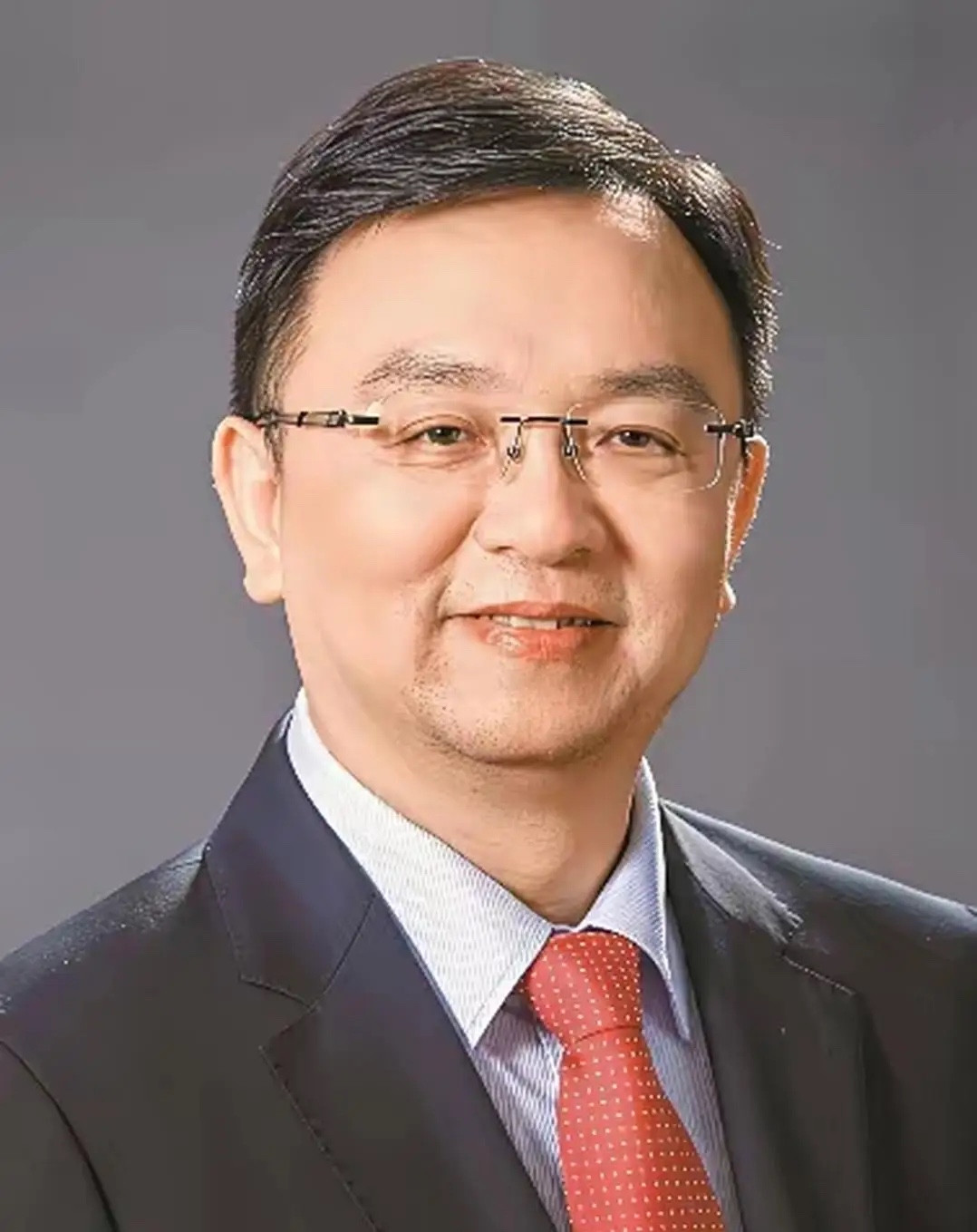你绝对想不到，身家千亿的比亚迪创始人王传福，如今仍坚持每周雷打不动做一件事，说出来你真的会谢，这事既
