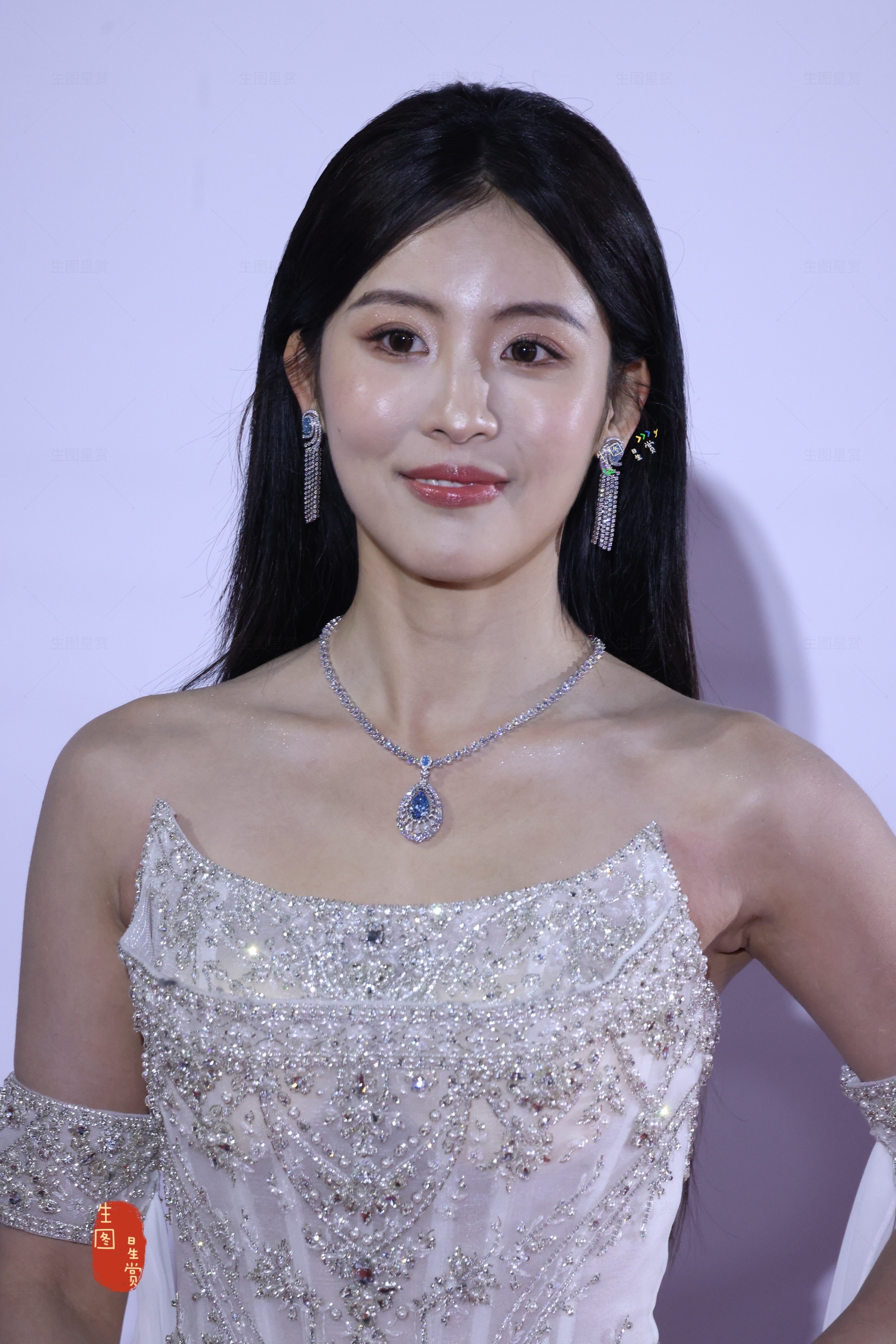 孙芮白色高定礼服仙气美美🤍💋🤍濮院高定时装周