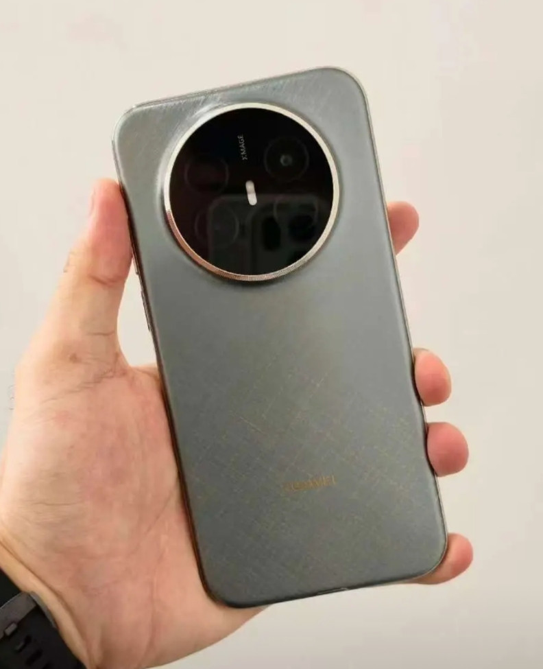 这应该是近三3年内大家所能买到续航较好的Mate机型。18.8:9（宽）阔屏