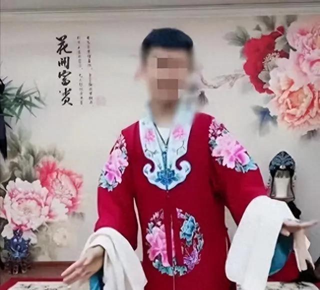 罗大美用命验证的真相：善良没底线，就是给恶人递刀！那个省吃俭用、300块戏