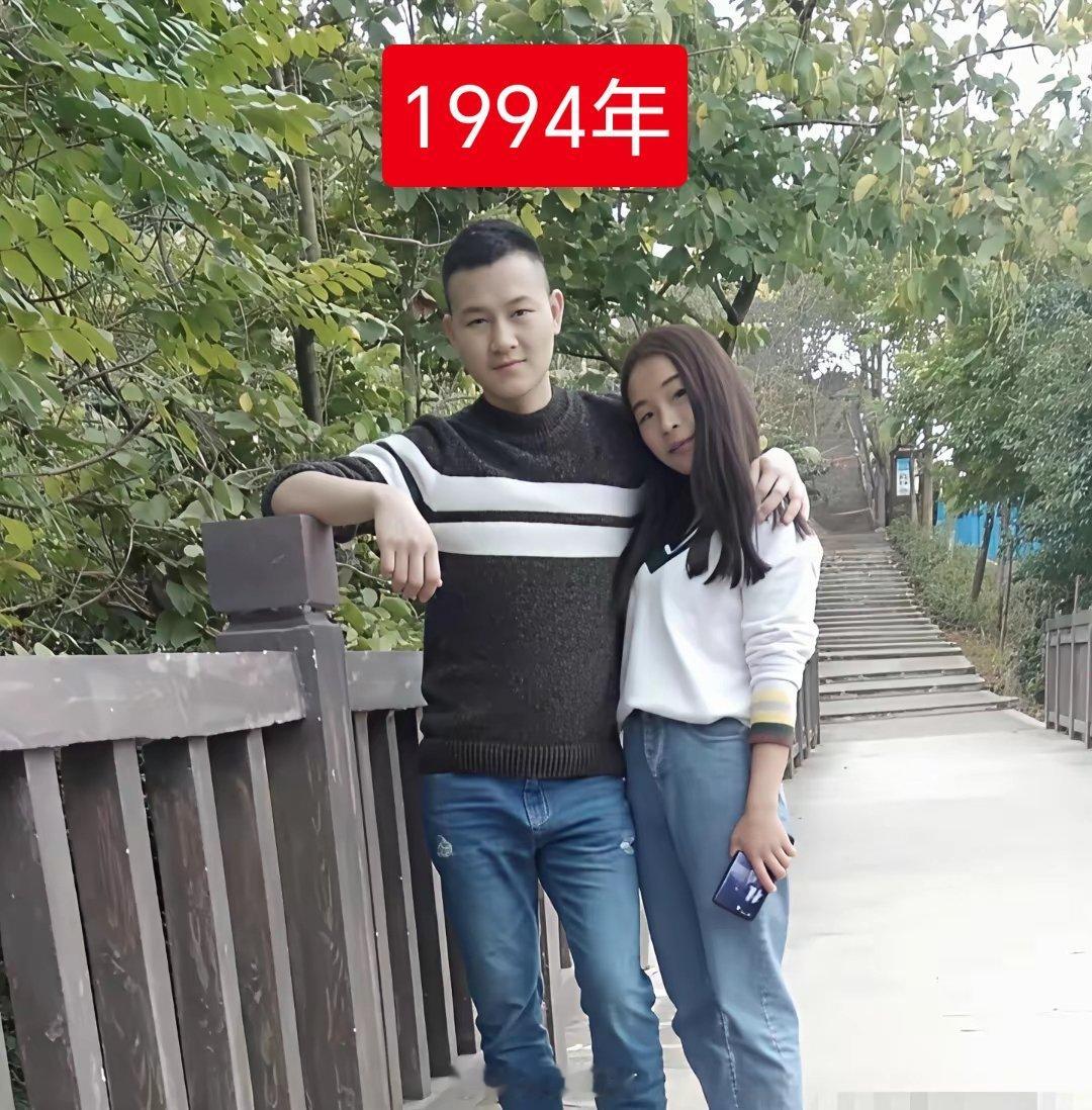 男的很少有能保持住颜值的，即便是吴彦祖，这个男的居然没变化？