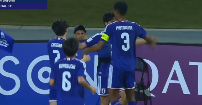 U17亚洲杯决赛，国足半场0:3落后，守门员水平太差了！亚洲杯决赛上半场，谁