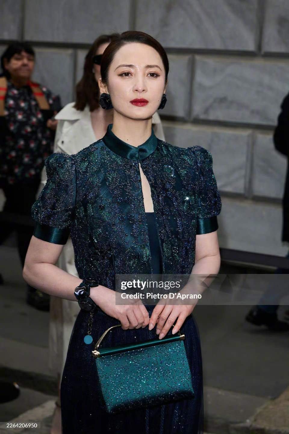 蒋勤勤扛住了G社镜头在国际秀场发光的东方美人！蒋勤勤G社生图怼脸拍也毫无压力，