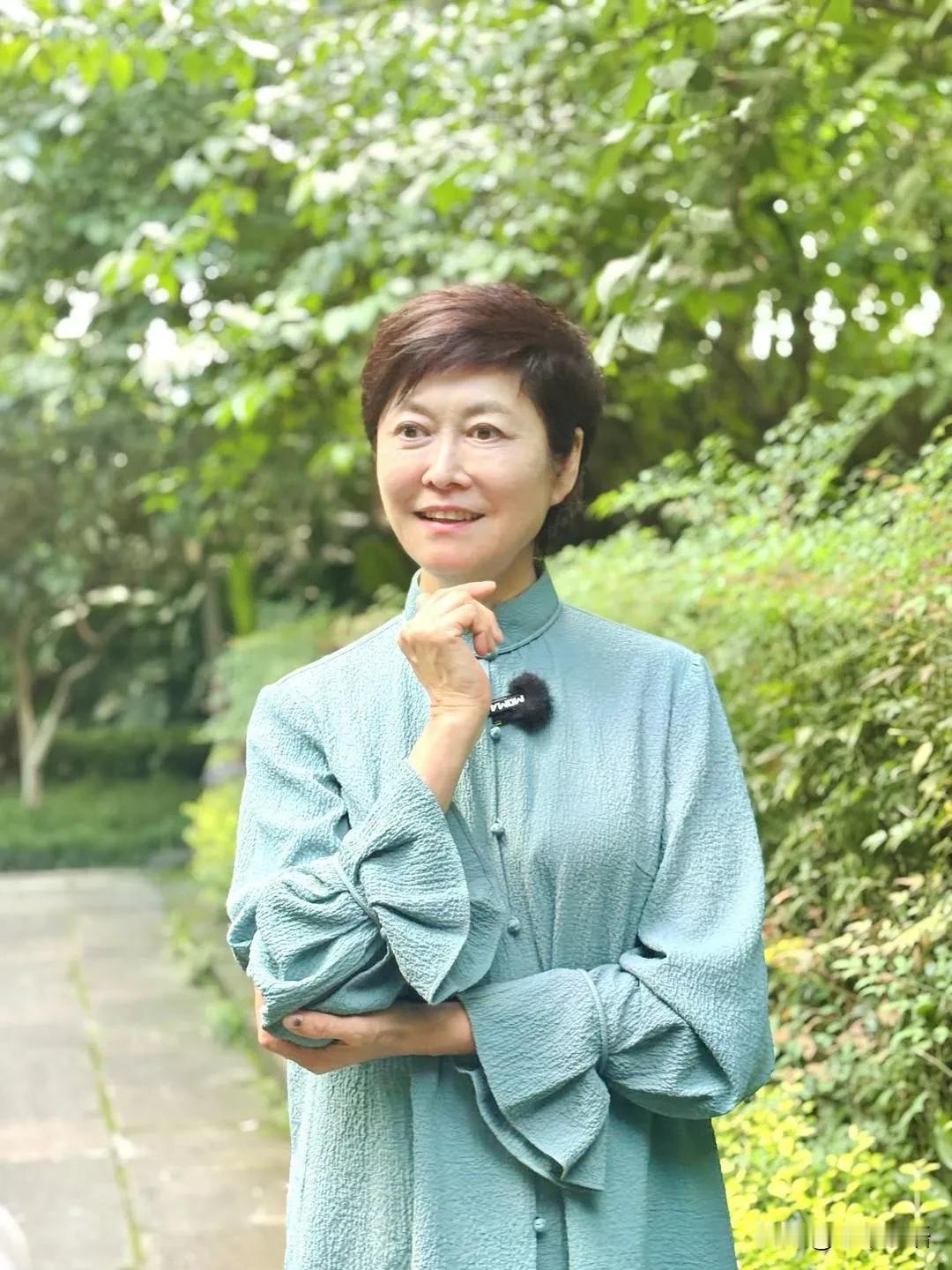 71岁的敬一丹离开了我们。翻看她退休之后的人生经历，让人感慨万千。原来退休