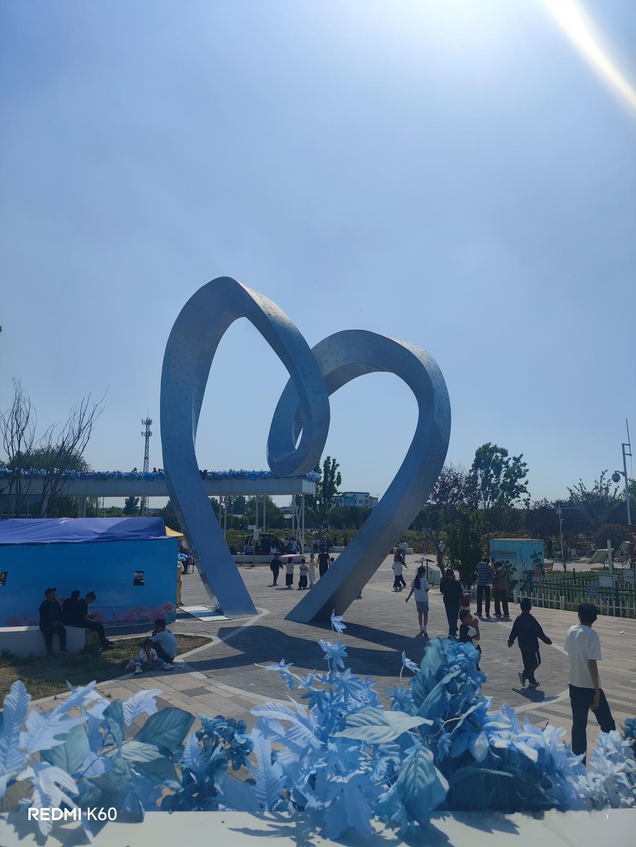 菏泽冠宇牡丹园简直是牡丹爱好者的天堂！它在2026年2月申请“最大的牡丹种植园”