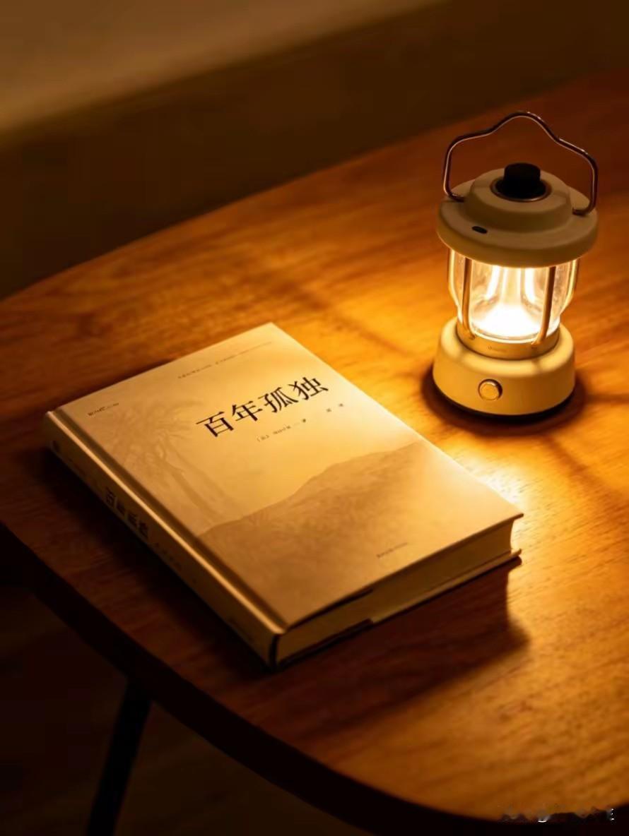 很现实的一段话："没有亲人，你能活；没有朋友，你能活；就算一个人，你也能好好