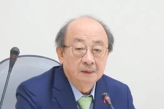 民进党团总召柯建铭抢先申请注册“大罢免、大成宫”商标。柯建铭今天强调，用意是避免