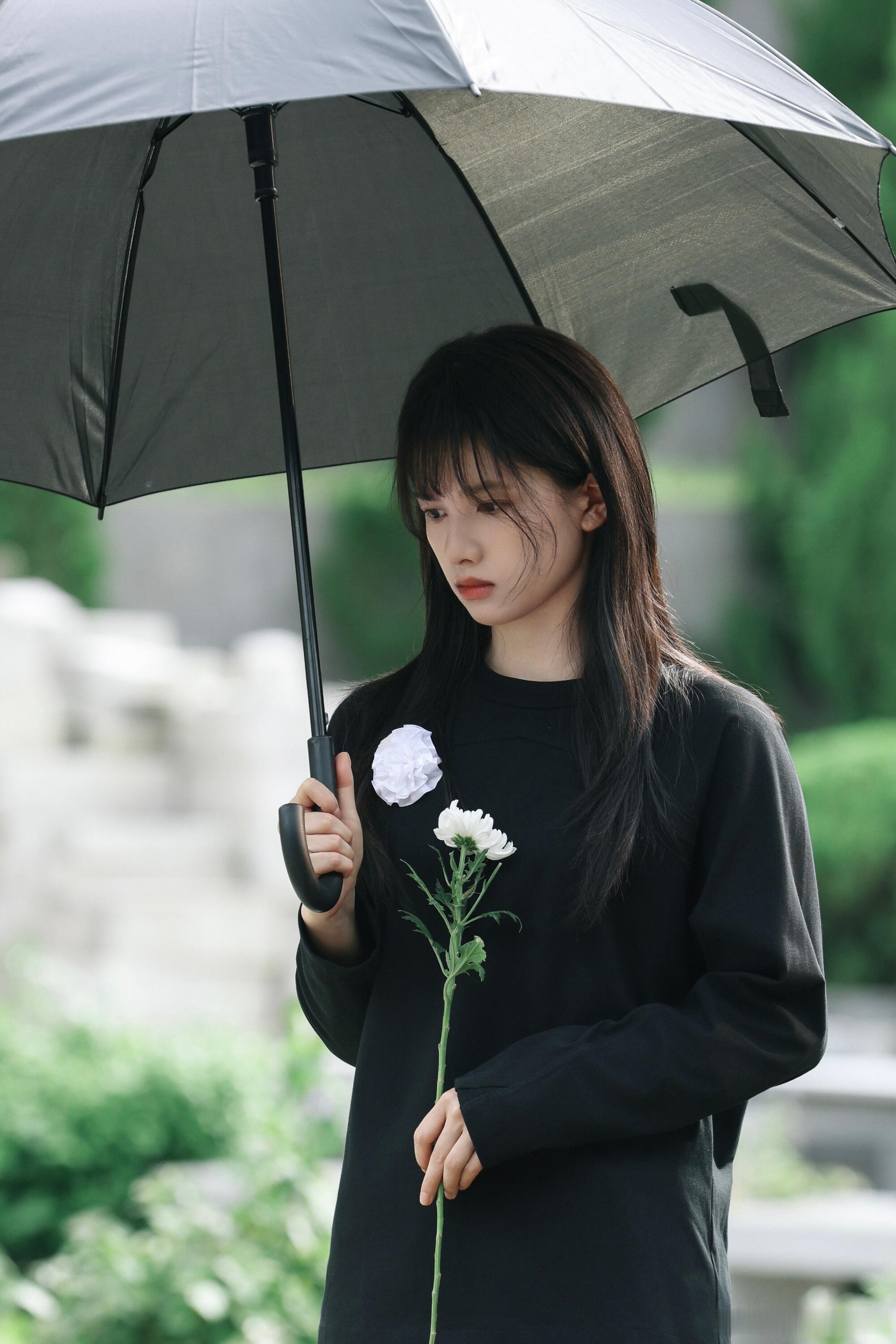 张婧仪美得像居家写真张婧仪新剧画面绝了，随随便便一个镜头都像居家写真！这颜值在鲜