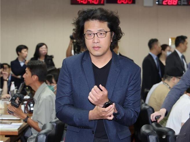 沈伯洋贷款选北市长游淑慧酸：美中通吃的人会差200万?民进党台北市长参选人