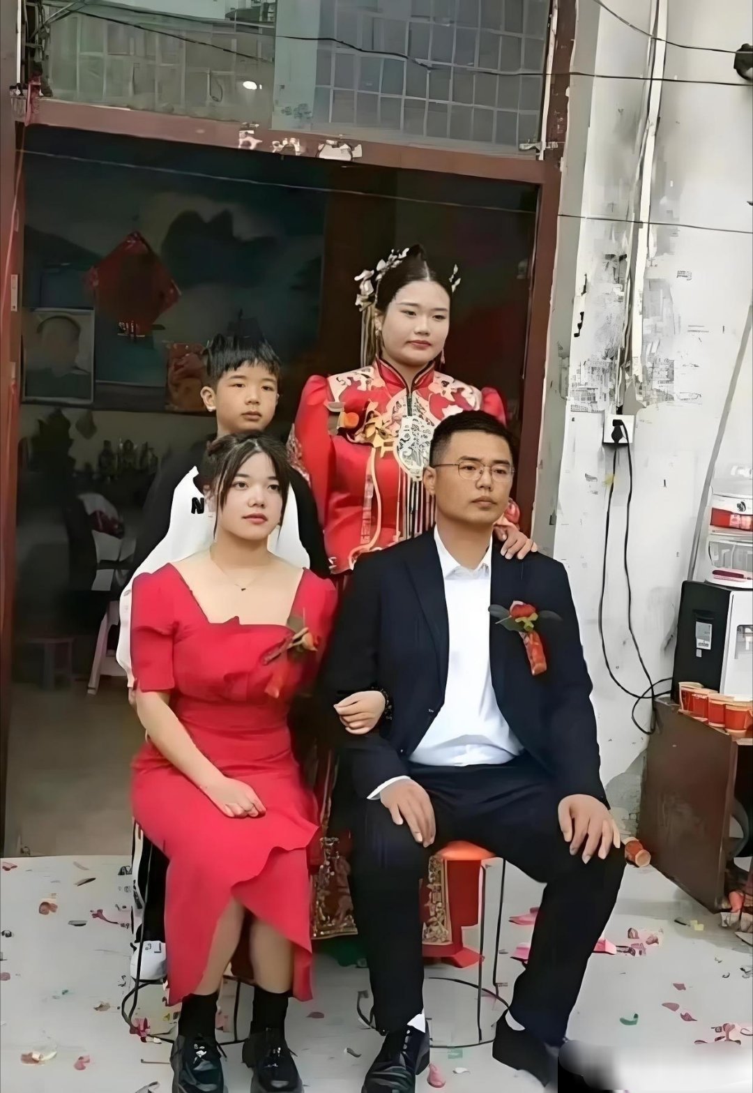 不是。。这到底哪个是新娘