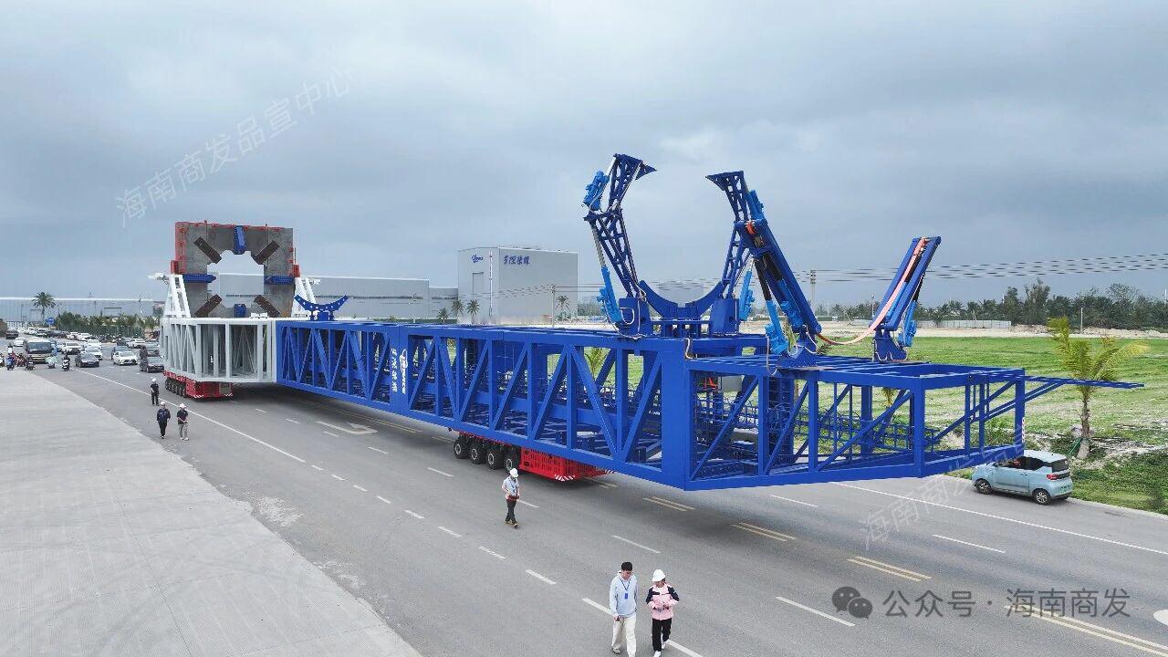 【双曲线三号全箭运输车进场调试】12月18日15时，与海南商业航天发射场紧邻的海
