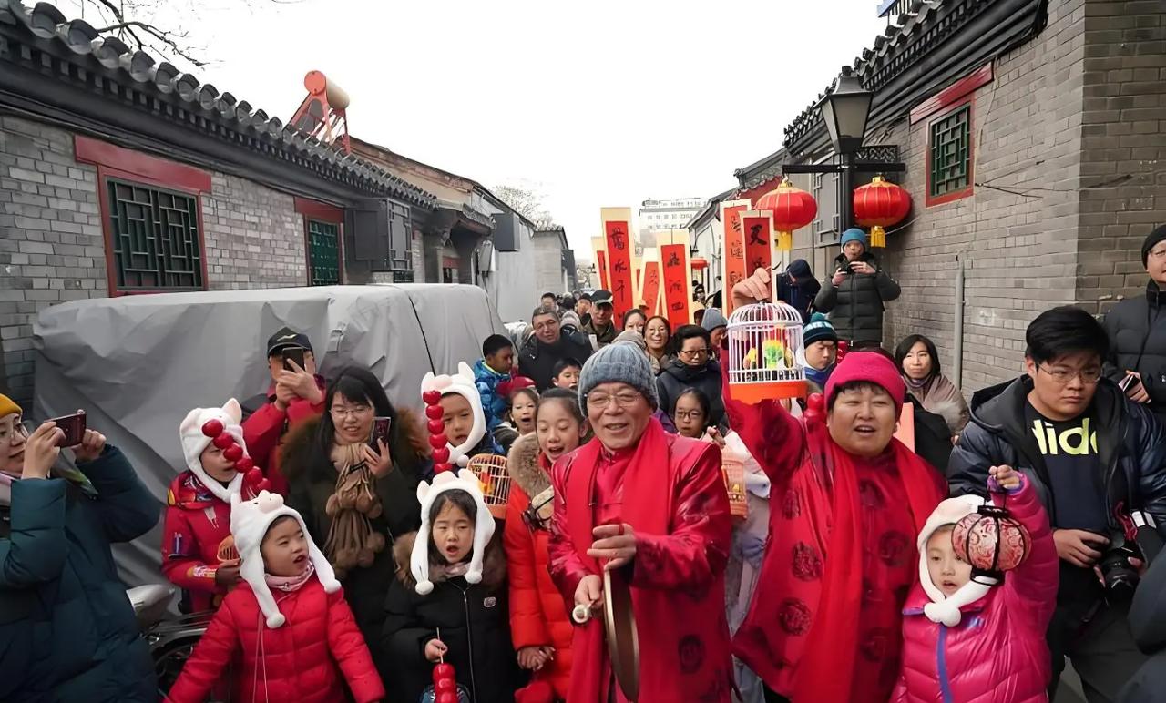 震惊！为什么春节干不过圣诞节？真相让所有家长沉默…别再怪年轻人崇洋媚外了！真