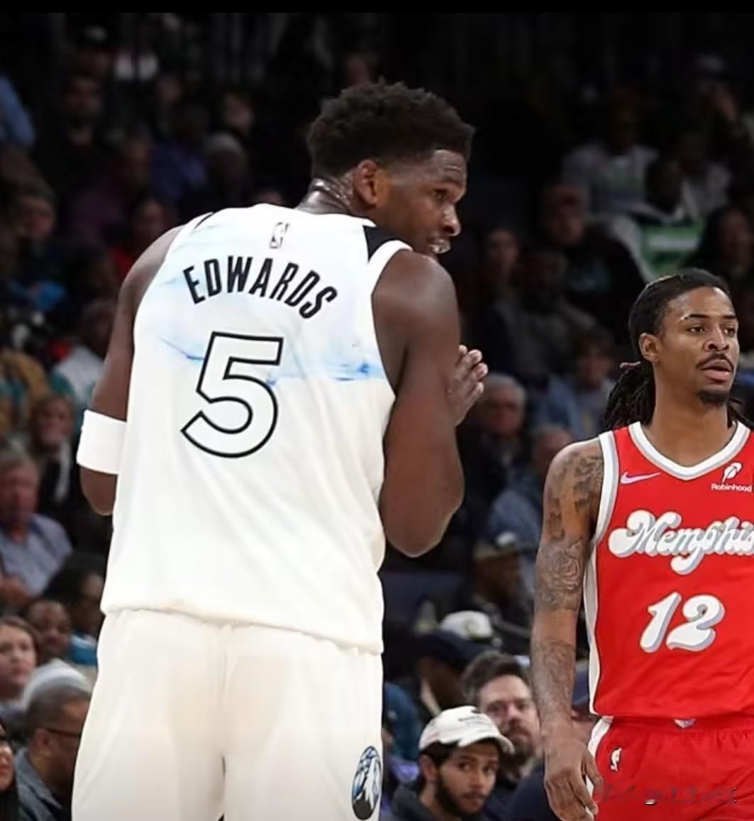 大交易真的要来了！森林狼莫兰特和哈登二选一！据@MikeAScotto报道，明尼