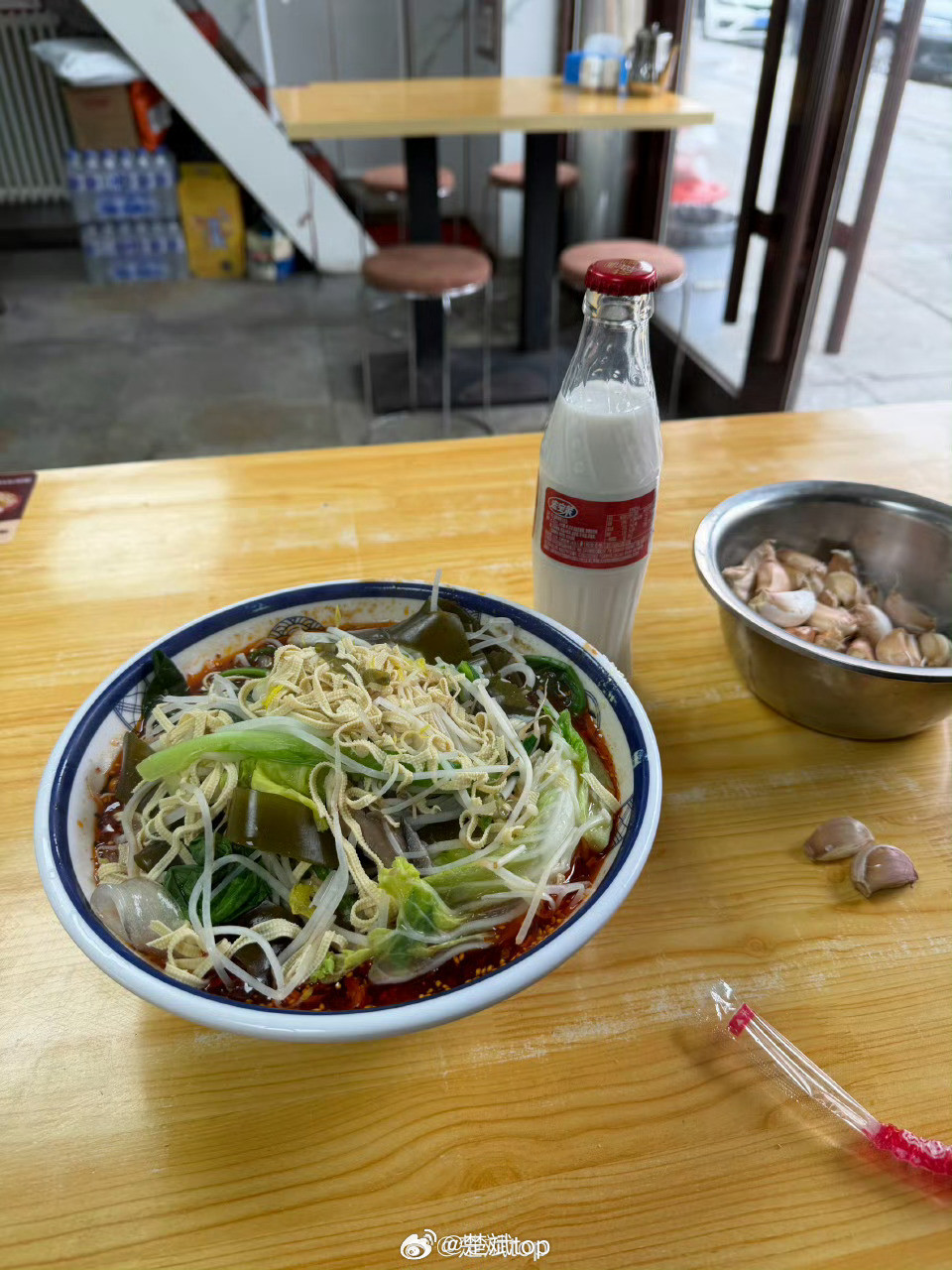 东北麻辣烫全国最好吃！不接受反驳！麻辣烫里最夯的菜必须是大白菜，而且你一定要配大