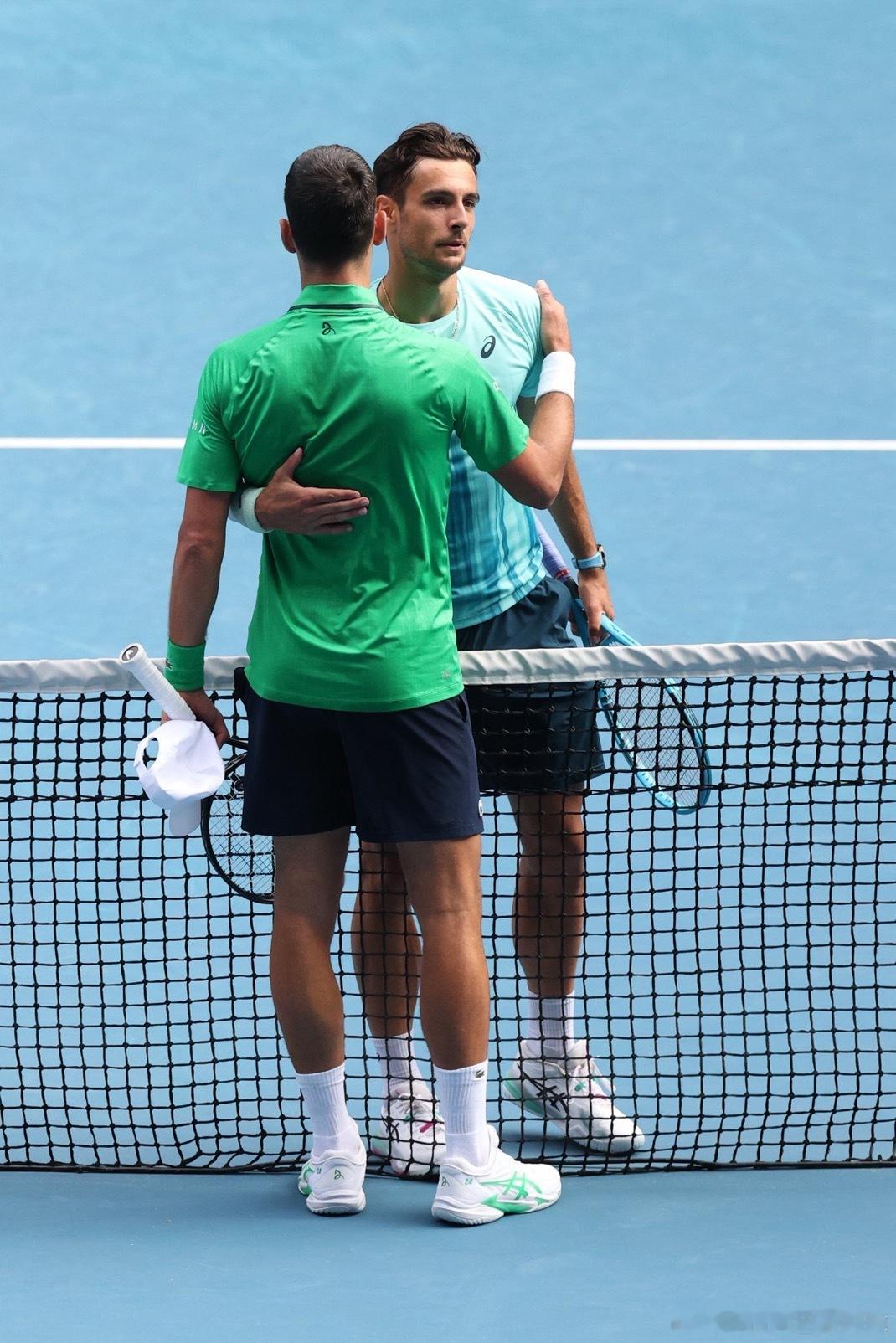 公开赛年代大满贯男单晋级四强所需最少盘数统计：1️⃣8盘：德约科维奇🇷🇸