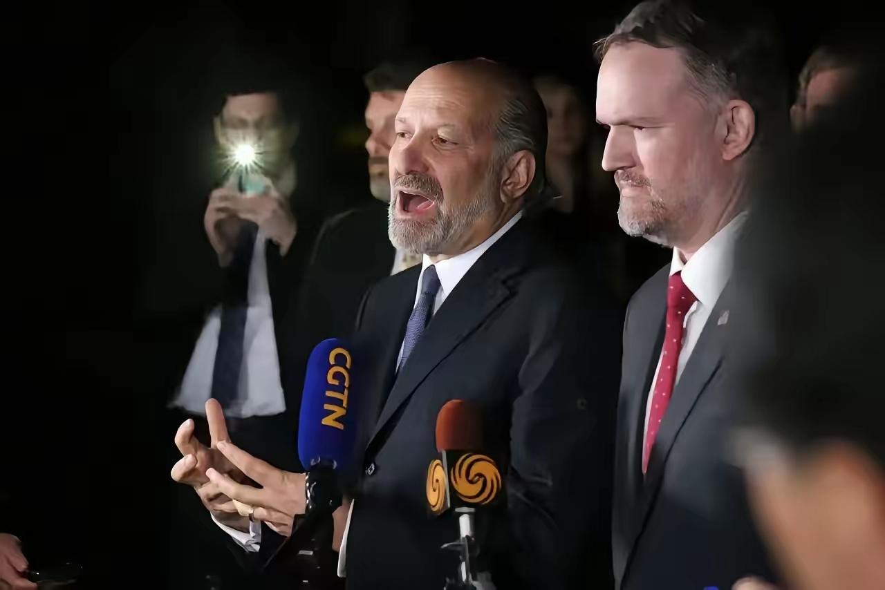 11月8日，美国商务部长卢特尼克对媒体说:“中国正在有条不紊地执行中美釜山议协，