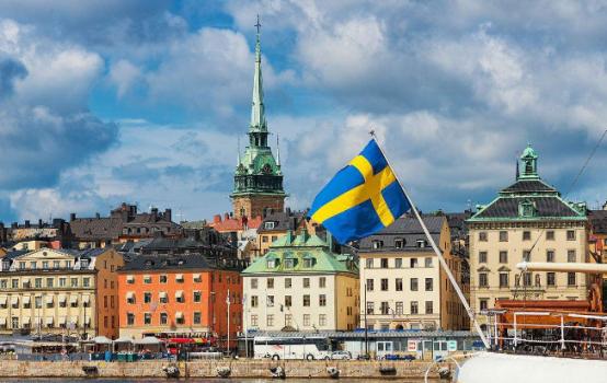 一个国家能愚蠢到什么程度？这里曾经是世界上最富裕、最安全的国家之一，人均GDP超