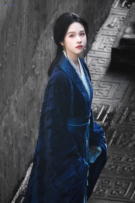 蓝色战国袍雾妄言#陈都灵#雾妄言