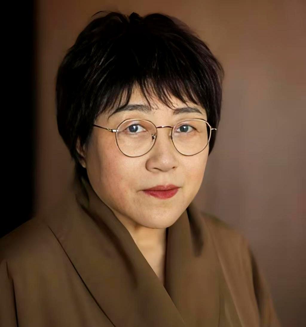 人到某个年纪才看透，婚姻没有满分卷。性学领域有人提醒男性：别管几岁，择偶要么选