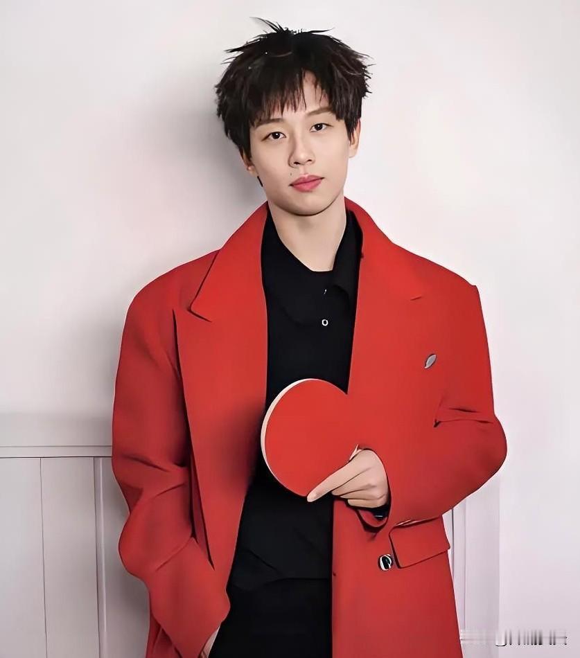 林高远近况：不打国乒，照样忙得很实在。好久没林高远消息？他可是没闲着。自打今年