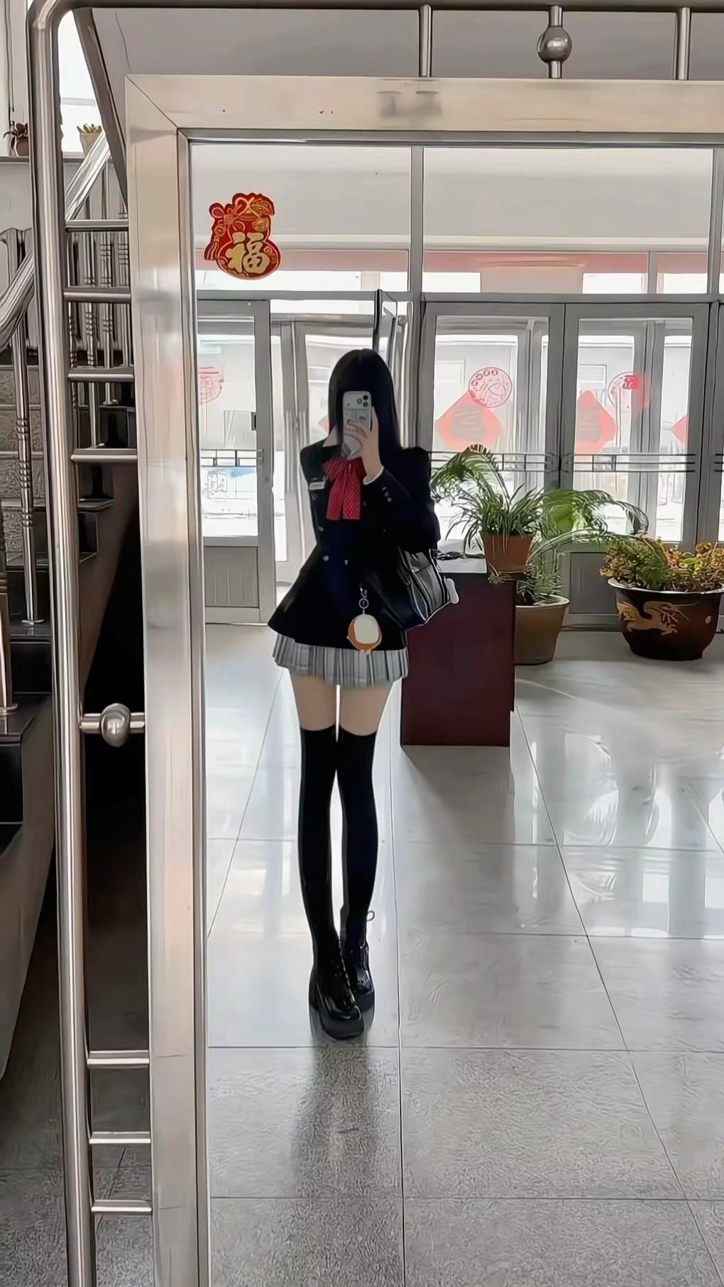 乖是装的吃定你是真的