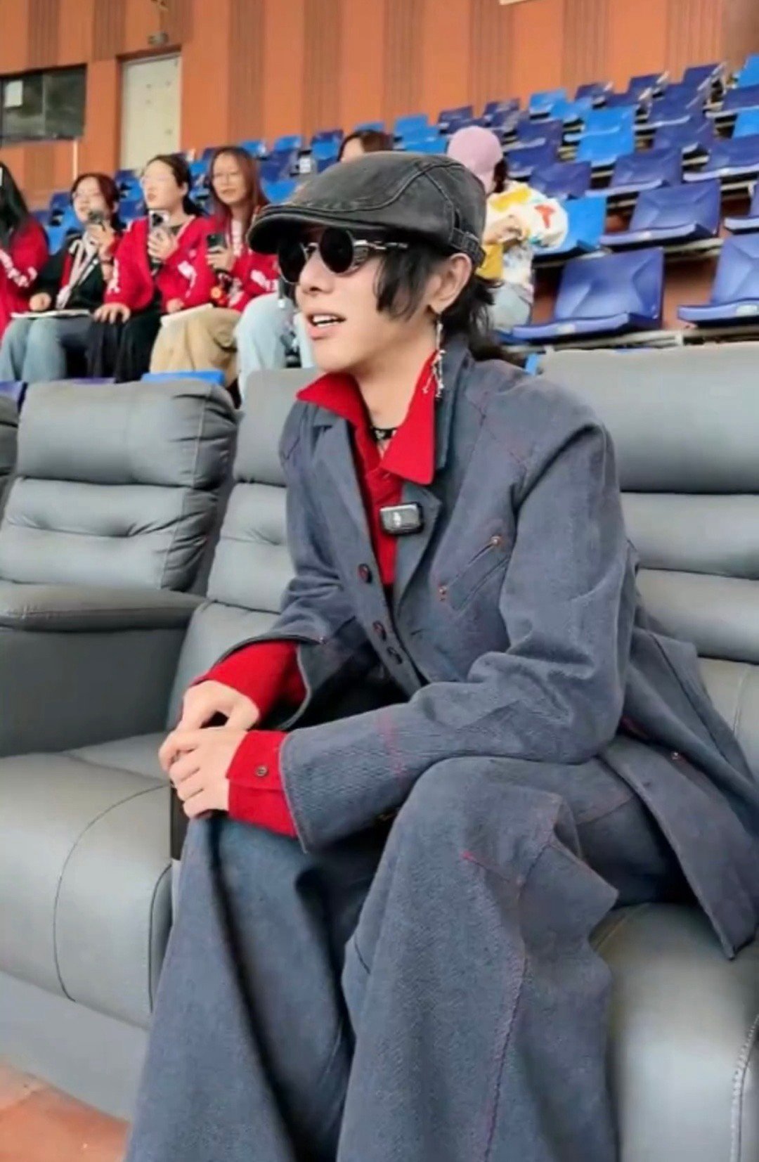 华晨宇又回到四年前火星乐园开始地方是谁的青春又动了？华晨宇一句“四年了”带我穿