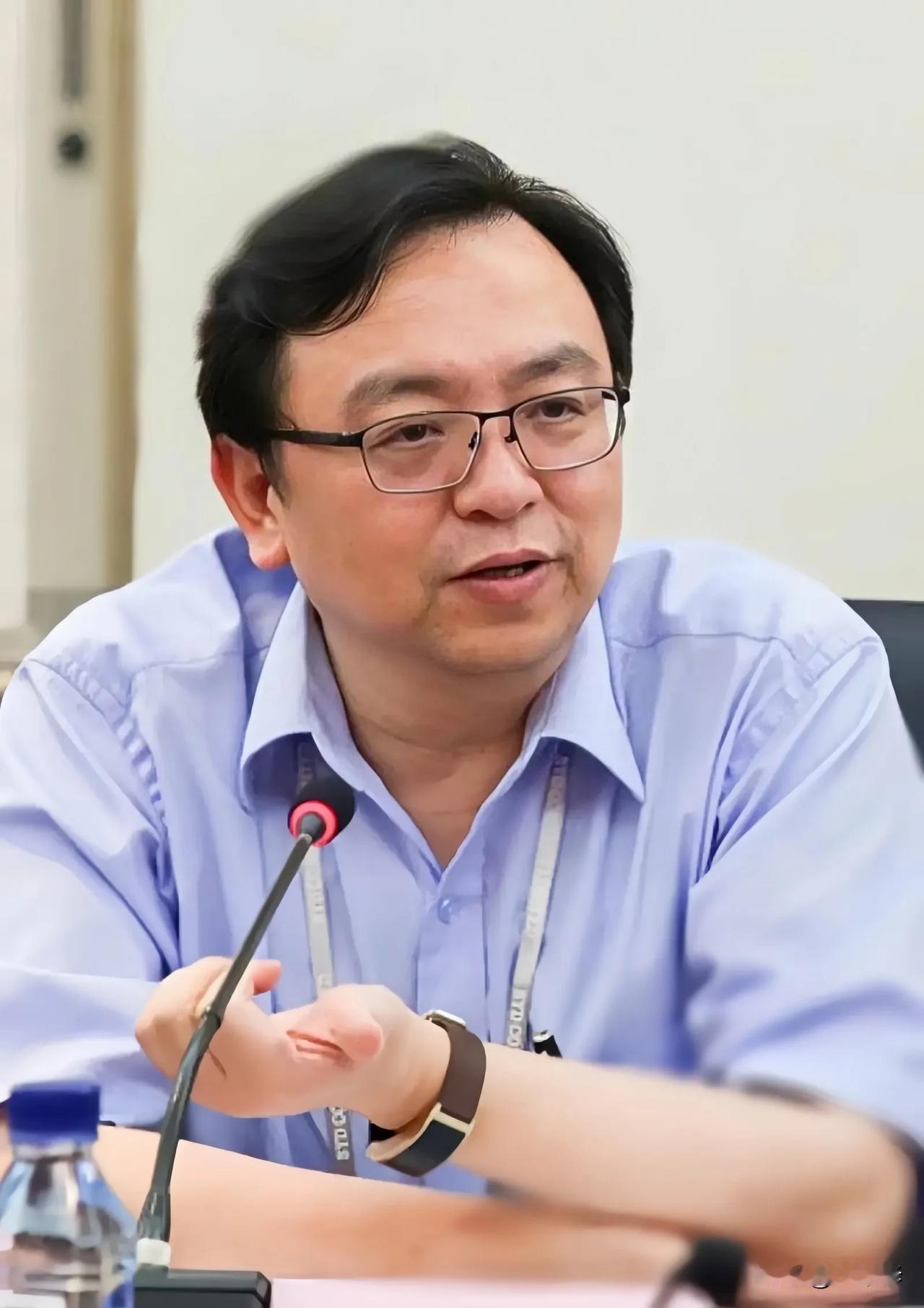 现在看来，魏老板所指的汽车界“恒大”，并不是比亚迪。公开数据显示，比亚迪目前