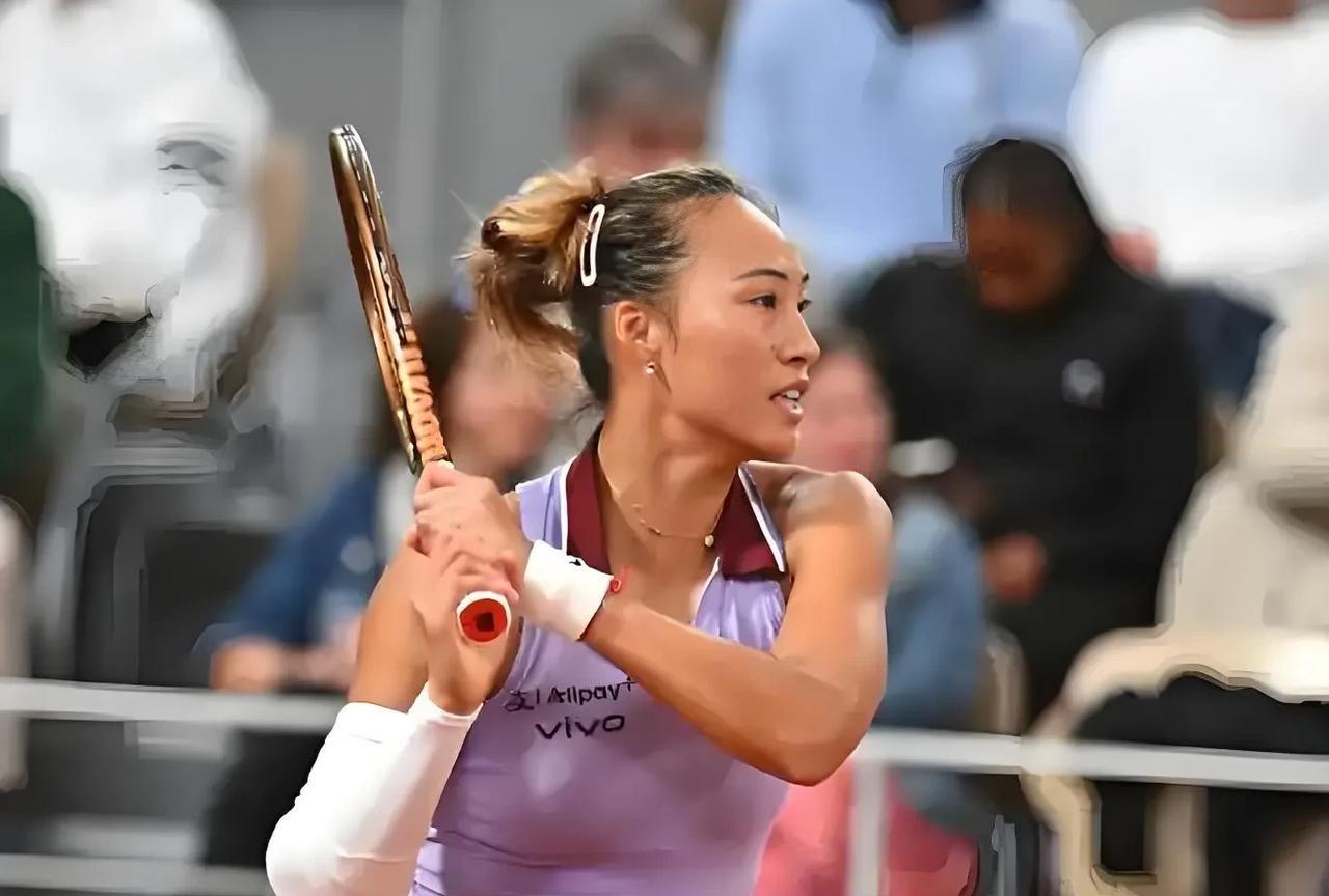 郑钦文难敌阿朗戈北京时间5月28日下午17点，2025法网女单第二轮，中国一姐