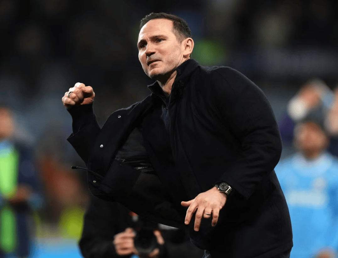 英冠领头羊考文垂计划补强阵容, 希望与兰帕德签下新长约