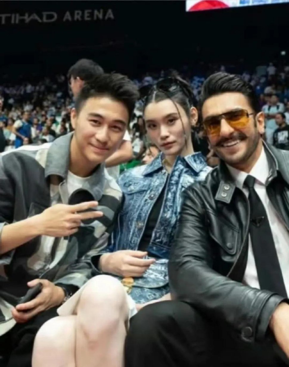 奚梦瑶到底是超模，气场十足。和谁一起拍都压得住。他老公应该很乐意将她带出去吧。