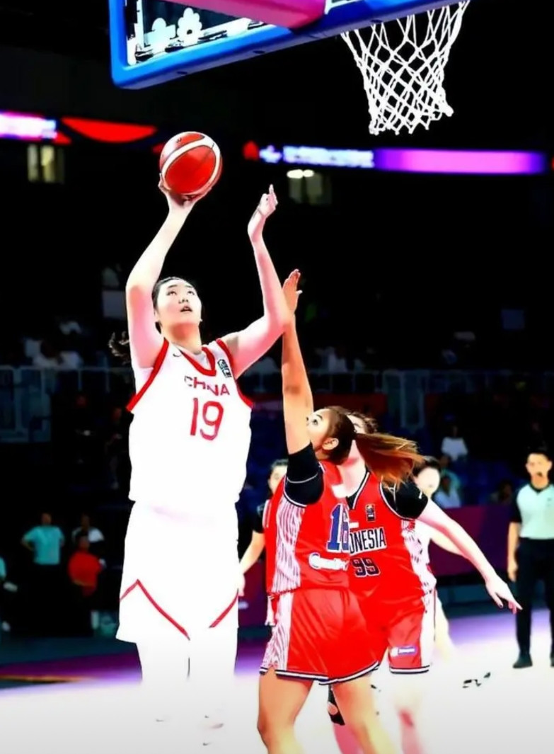 篮协应当再给张子宇一次机会由于薪酬的原因，女篮新秀张子宇错过了WCBA联赛最